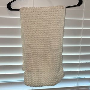 White wool scarf- Like New!